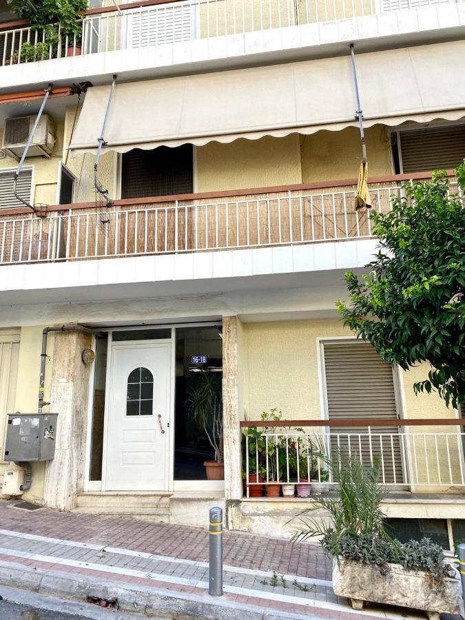 Dafni'S Home Is In 200M To Metro Ag Ioanis Athen Exterior foto