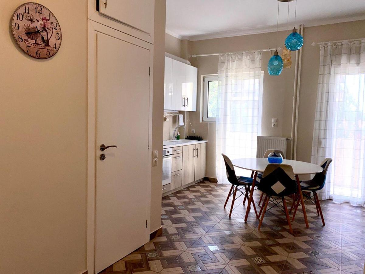 Dafni'S Home Is In 200M To Metro Ag Ioanis Athen Exterior foto